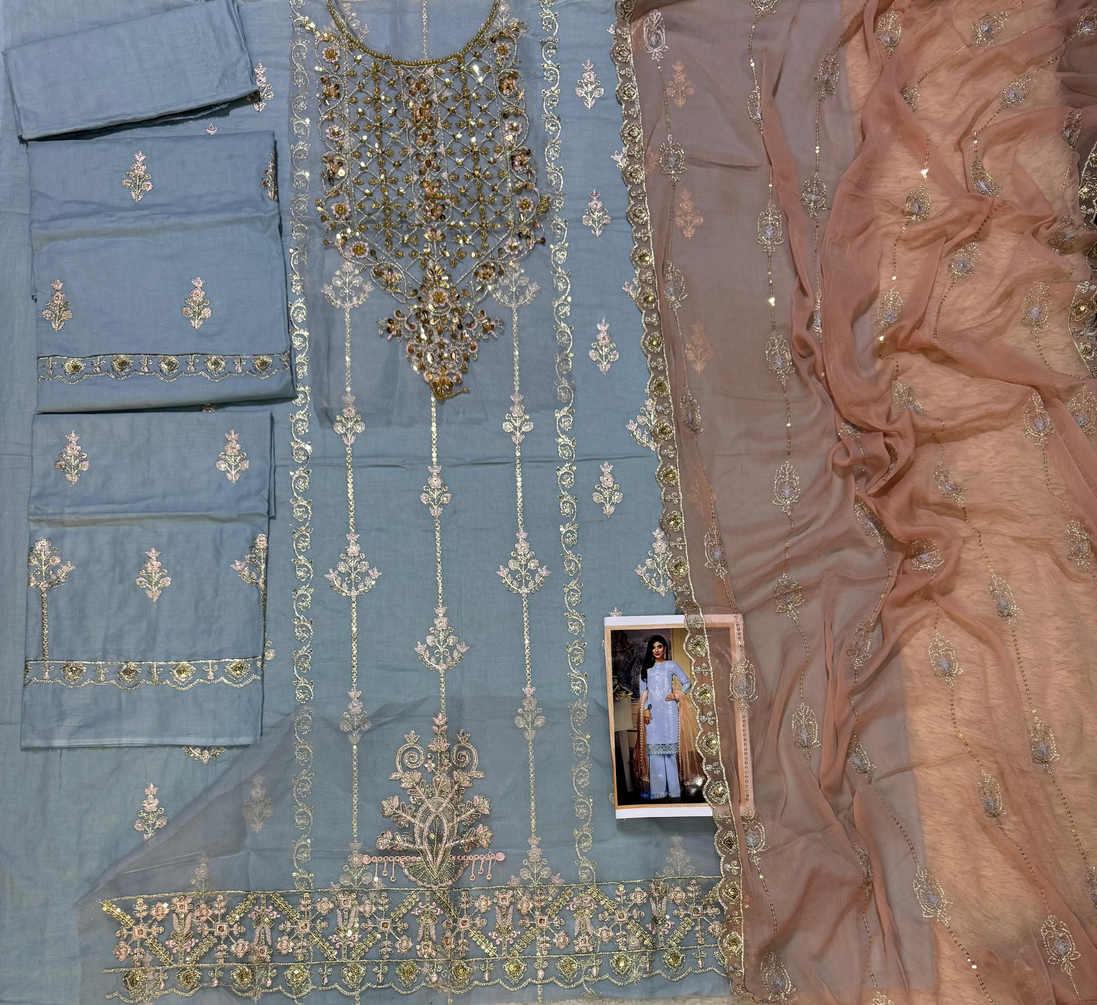 Designer Luxury Embroidered 3-Piece Lawn Suit