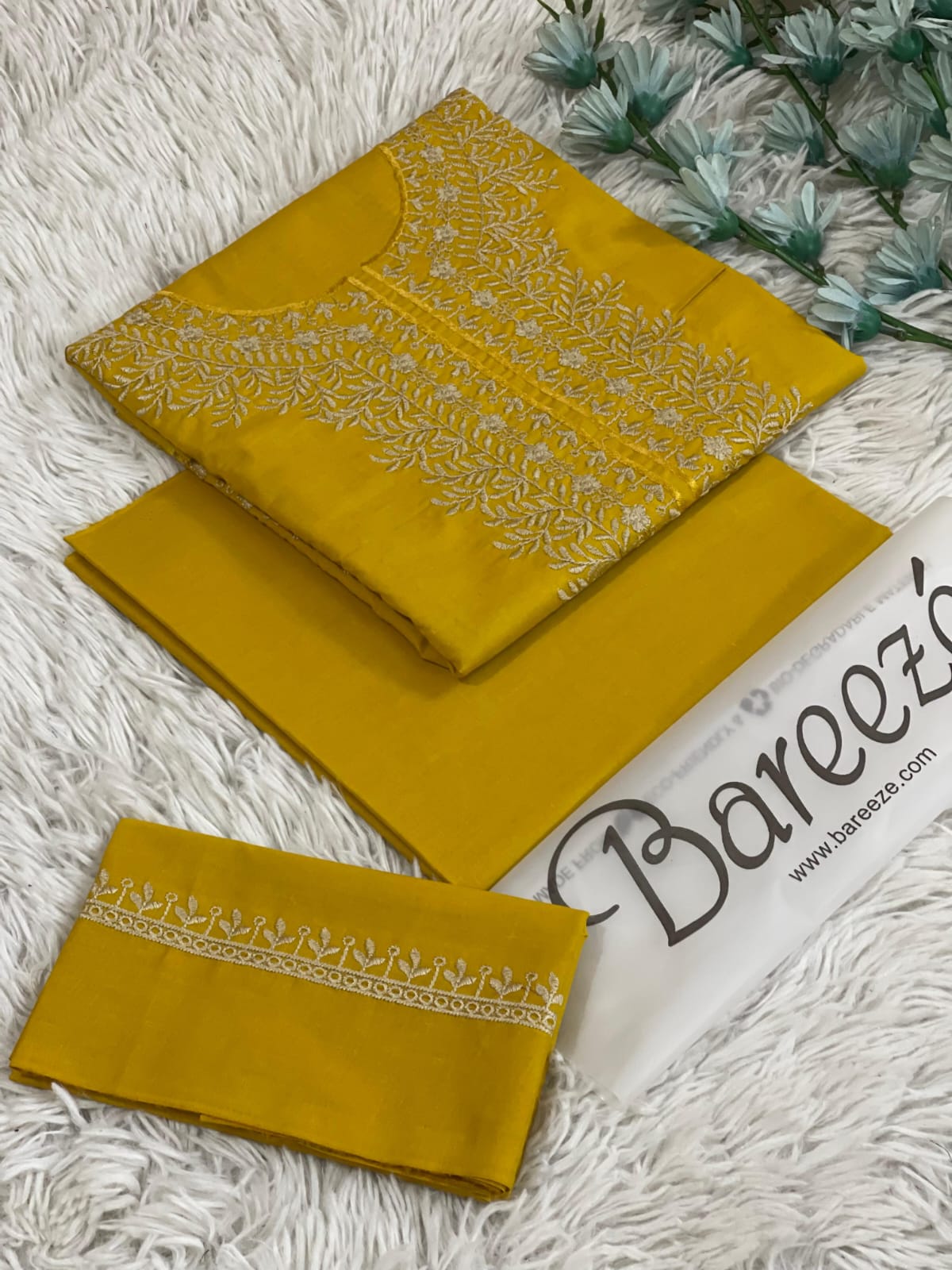 2PC Embrodery Lawn Collection 🌸 By AH Fabrics